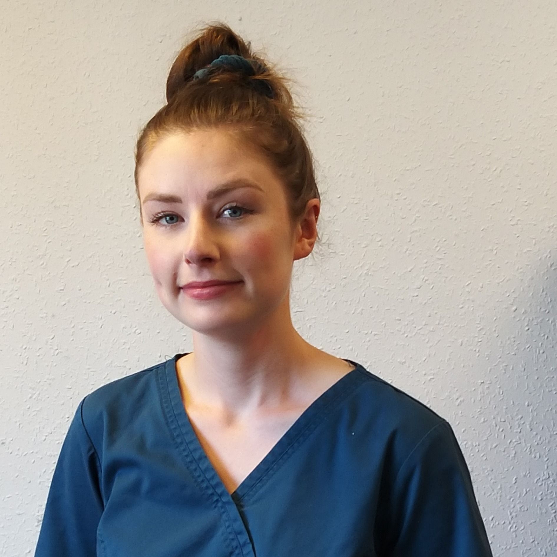 emma-brooks-bsc-(hons),-pgdip-vetphys,-mirvap62c415f969958
